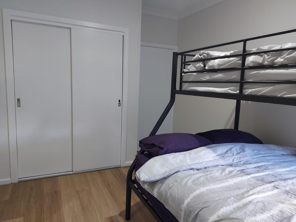 Maruve Guesthouse 12 Min From Melb Airport Melbourne Exterior photo